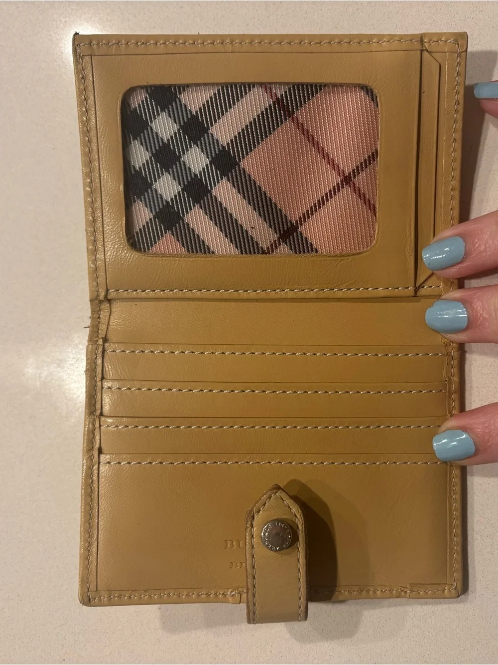 Burberry compact card